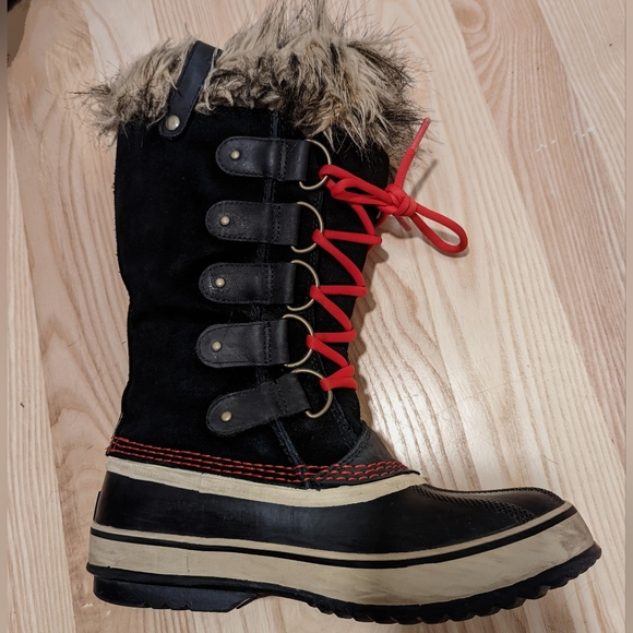Sorel Joan of Arctic Boots - Picture 2 of 3